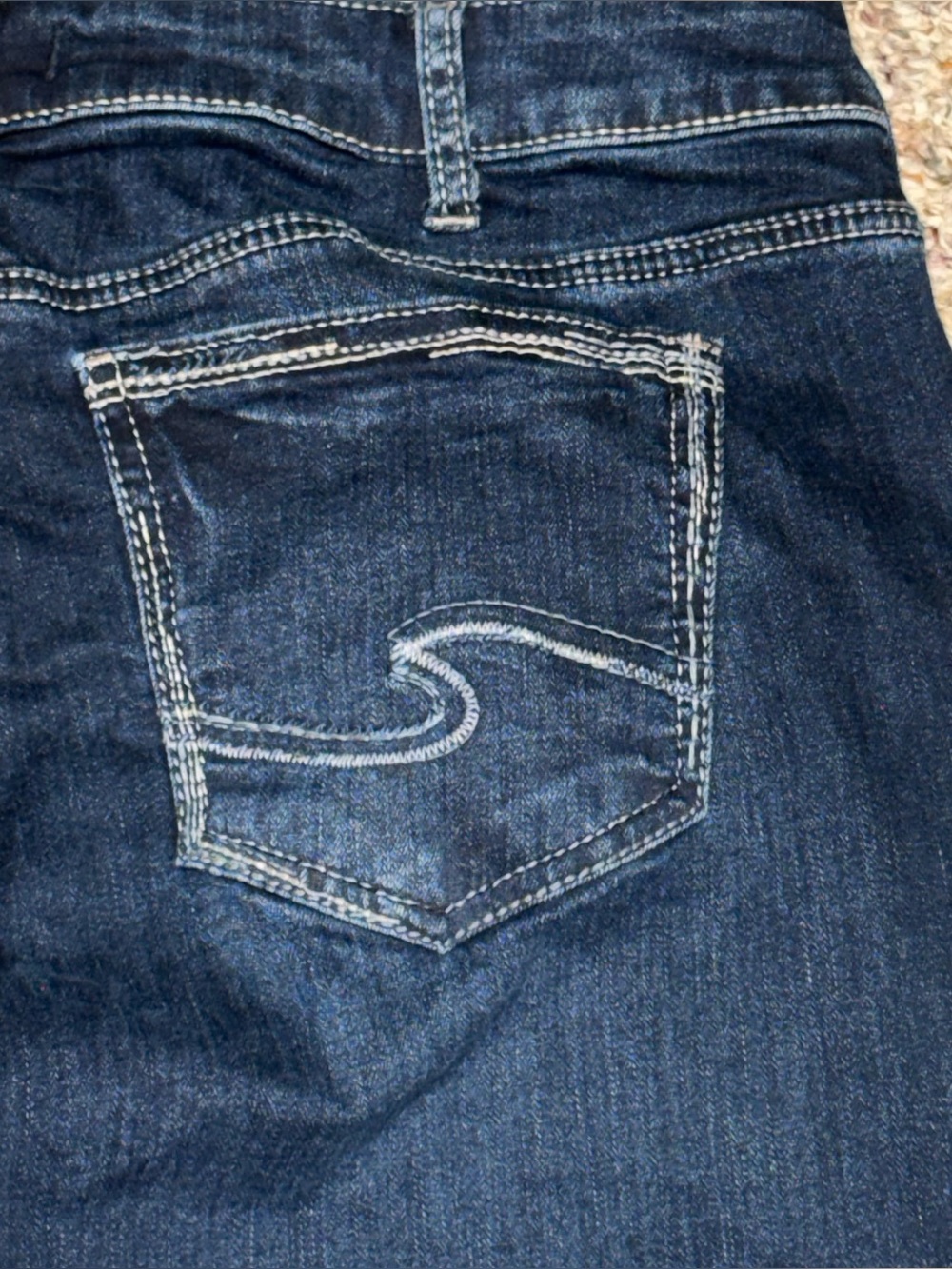 Women's size 34 jeans women's 14 Dark Blue Bootcut Jeans suki cut silver jeans - Picture 5 of 8